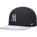 cap-rovna-navy-blue-snapback-pre-deti-dri-fit-pro-structured-square-bill-new-york-yankees-mlb-nike