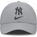 graue-verstellbare-gebogene-kappe-primetime-club-structured-uv-poly-ripstop-der-new-york-yankees-mlb-von-nike