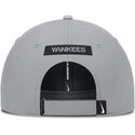 cap-zaoblena-gray-adjustable-strap-primetime-club-structured-uv-poly-ripstop-new-york-yankees-mlb-nike