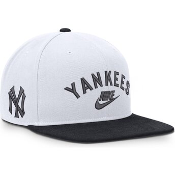 Šiltovka rovná biely snapback Cooperstown Dri-Fit Pro Structured Square Bill New York Yankees MLB Nike