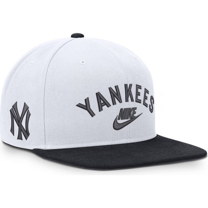 weisse-und-marineblaue-flache-snapback-kappe-cooperstown-dri-fit-pro-structured-square-bill-von-new-york-yankees-mlb-von-nike