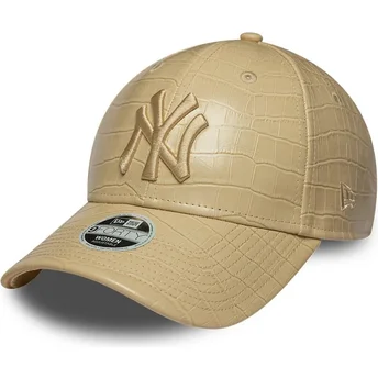 Šiltovka zaoblená béžová nastaviteľný 9FORTY PU Pattern New York Yankees MLB New Era