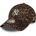 siltovka-zaoblena-leopardi-nastavitelny-9forty-leopard-cosy-new-york-yankees-mlb-new-era