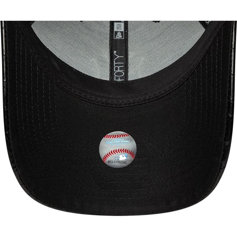 siltovka-zaoblena-cierna-nastavitelny-9forty-pu-pattern-new-york-yankees-mlb-new-era