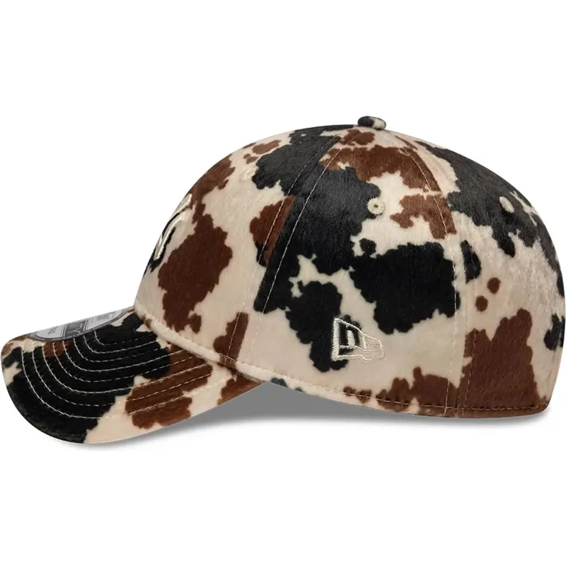 siltovka-zaoblena-hneda-nastavitelny-9twenty-animal-print-new-york-yankees-mlb-new-era siltovka-zaoblena-hneda-nastavitelny-9twenty-animal-print-new-york-yankees-mlb-new-era