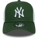siltovka-zaoblena-zelena-snapback-a-frame-league-essential-new-york-yankees-mlb-new-era