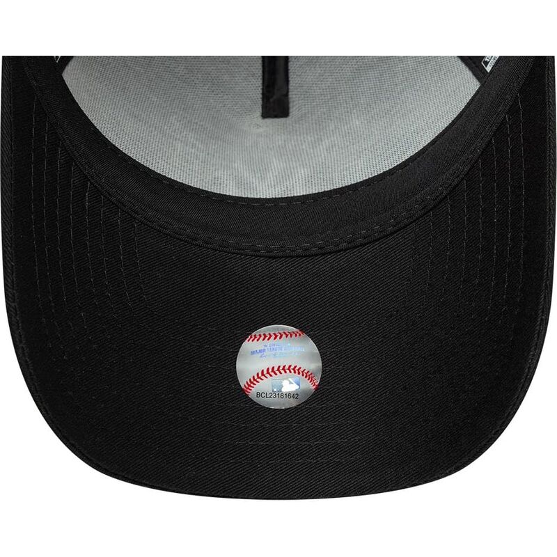 siltovka-zaoblena-cierna-snapback-a-frame-wordmark-new-york-yankees-mlb-new-era