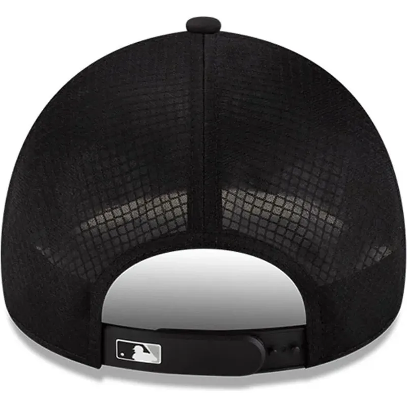 siltovka-zaoblena-cierna-snapback-9forty-apex-batting-practice-chicago-white-sox-mlb-new-era