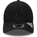 siltovka-zaoblena-cierna-snapback-9forty-apex-sporty-new-york-yankees-mlb-new-era