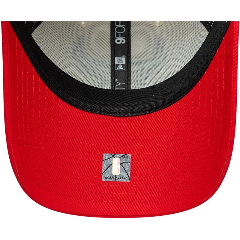 siltovka-zaoblena-bezova-nastavitelny-9forty-colour-block-chicago-bulls-nba-new-era