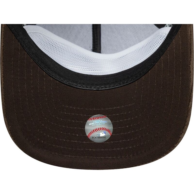 siltovka-zaoblena-hneda-snapback-19twenty-cooperstown-cord-chicago-cubs-mlb-new-era siltovka-zaoblena-hneda-snapback-19twenty-cooperstown-cord-chicago-cubs-mlb-new-era