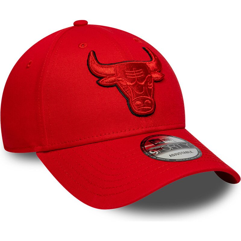 siltovka-zaoblena-cervena-nastavitelny-9forty-outline-chicago-bulls-nba-new-era