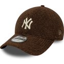 siltovka-zaoblena-hneda-snapback-9forty-winter-borg-new-york-yankees-mlb-new-era