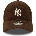 siltovka-zaoblena-hneda-snapback-9forty-winter-borg-new-york-yankees-mlb-new-era