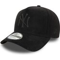 siltovka-zaoblena-cierna-snapback-e-frame-faux-suede-new-york-yankees-mlb-new-era