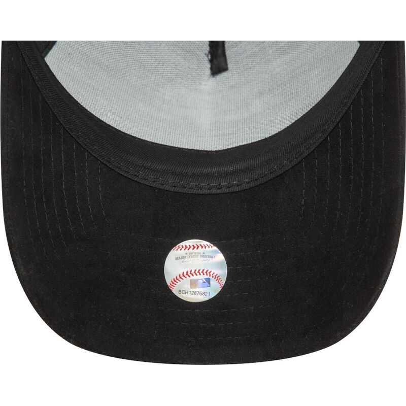siltovka-zaoblena-cierna-snapback-e-frame-faux-suede-new-york-yankees-mlb-new-era siltovka-zaoblena-cierna-snapback-e-frame-faux-suede-new-york-yankees-mlb-new-era