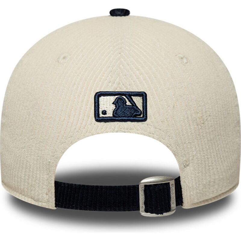 siltovka-zaoblena-bezova-nastavitelny-9forty-m-crown-cord-new-york-yankees-mlb-new-era siltovka-zaoblena-bezova-nastavitelny-9forty-m-crown-cord-new-york-yankees-mlb-new-era