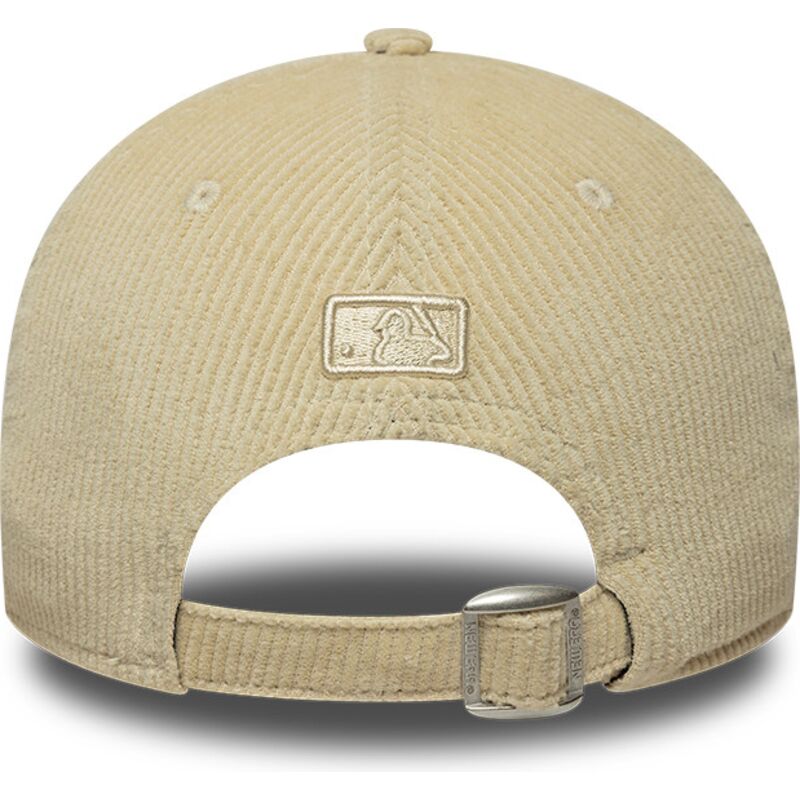 siltovka-zaoblena-bezova-nastavitelny-9forty-m-crown-cord-new-york-yankees-mlb-new-era siltovka-zaoblena-bezova-nastavitelny-9forty-m-crown-cord-new-york-yankees-mlb-new-era
