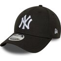 siltovka-zaoblena-cierna-snapback-9forty-m-crown-new-york-yankees-mlb-new-era