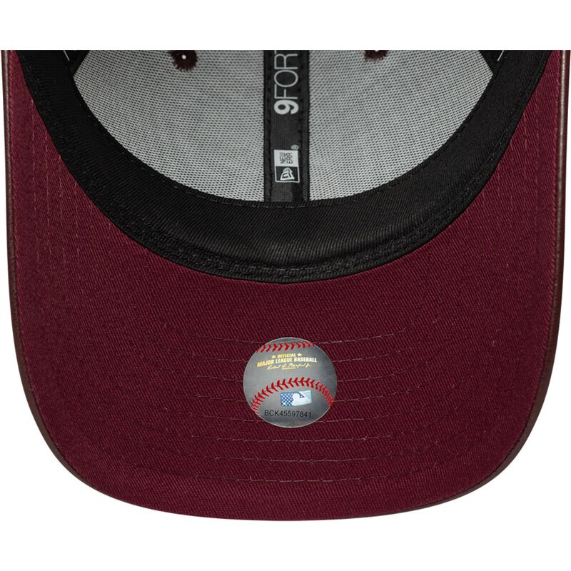 siltovka-zaoblena-hneda-snapback-9forty-m-crown-pu-diamante-new-york-yankees-mlb-new-era