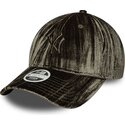 siltovka-zaoblena-zelena-nastavitelny-9twenty-velour-new-york-yankees-mlb-new-era