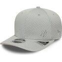siltovka-zaoblena-siva-snapback-9seventy-stretch-snap-mesh-flawless-new-york-yankees-mlb-new-era