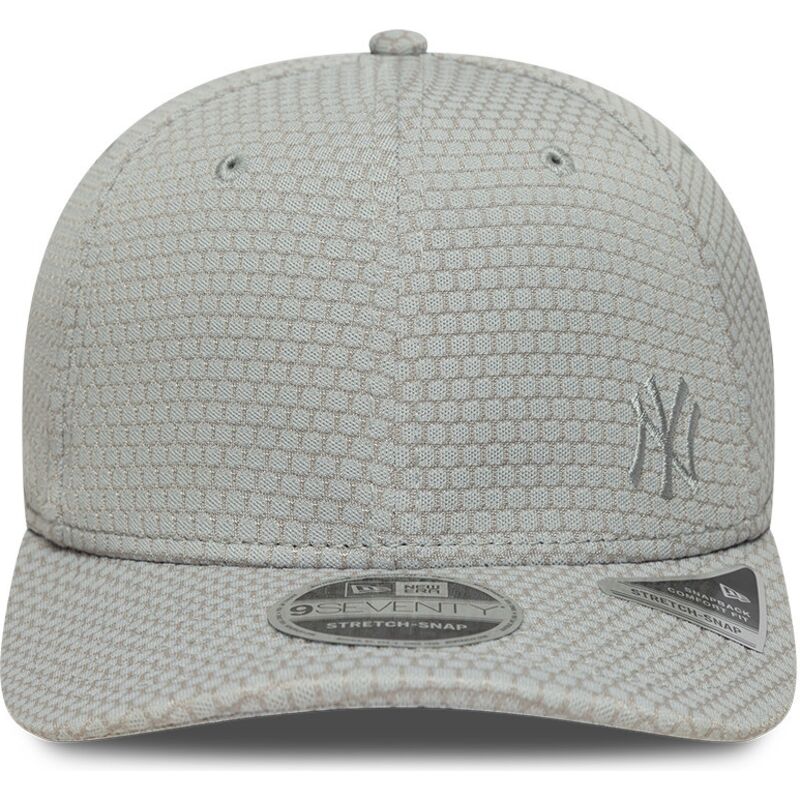 siltovka-zaoblena-siva-snapback-9seventy-stretch-snap-mesh-flawless-new-york-yankees-mlb-new-era