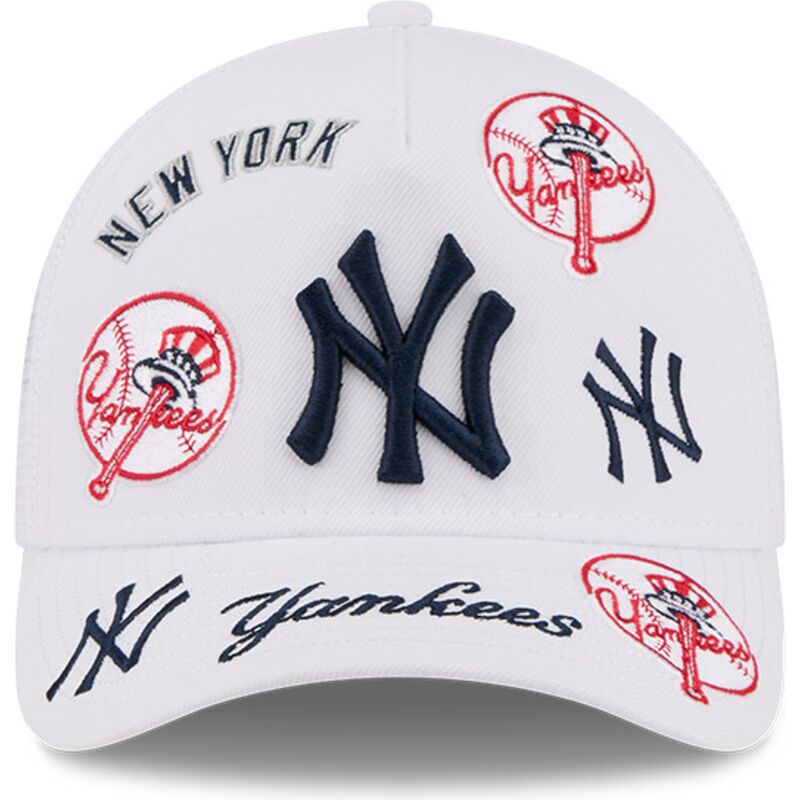 siltovka-zaoblena-biely-snapback-9forty-m-crown-a-frame-all-over-new-york-yankees-mlb-new-era