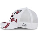 siltovka-zaoblena-biely-snapback-9forty-m-crown-a-frame-all-over-chicago-bulls-nba-new-era