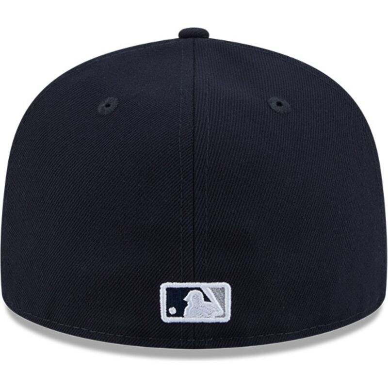 siltovka-rovna-tmavomodra-upravena-59fifty-rhinestone-badge-new-york-yankees-mlb-new-era