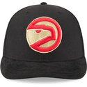 siltovka-zaoblena-cierna-snapback-9fifty-na-lifestyle-f1-atlanta-hawks-nba-new-era