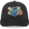 siltovka-zaoblena-cierna-snapback-9fifty-na-lifestyle-f1-charlotte-hornets-nba-new-era