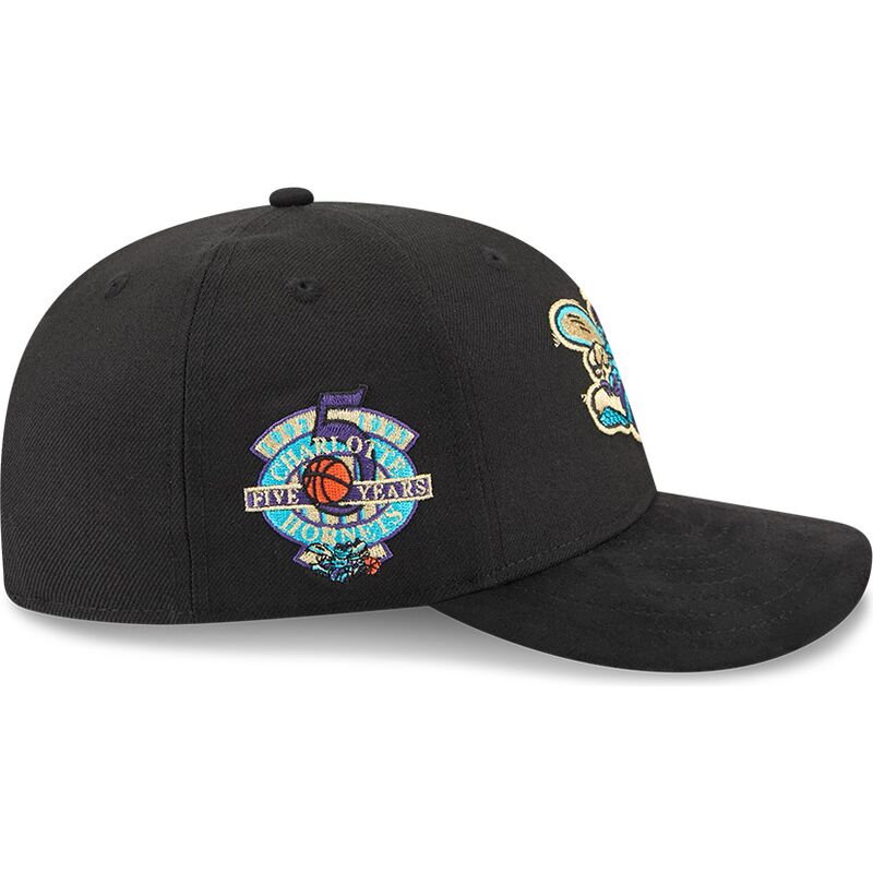 siltovka-zaoblena-cierna-snapback-9fifty-na-lifestyle-f1-charlotte-hornets-nba-new-era