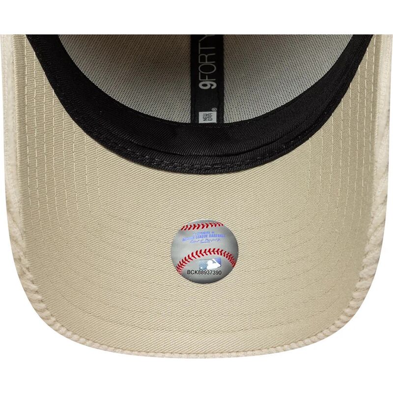 siltovka-zaoblena-bezova-nastavitelny-9forty-cord-new-york-yankees-mlb-new-era