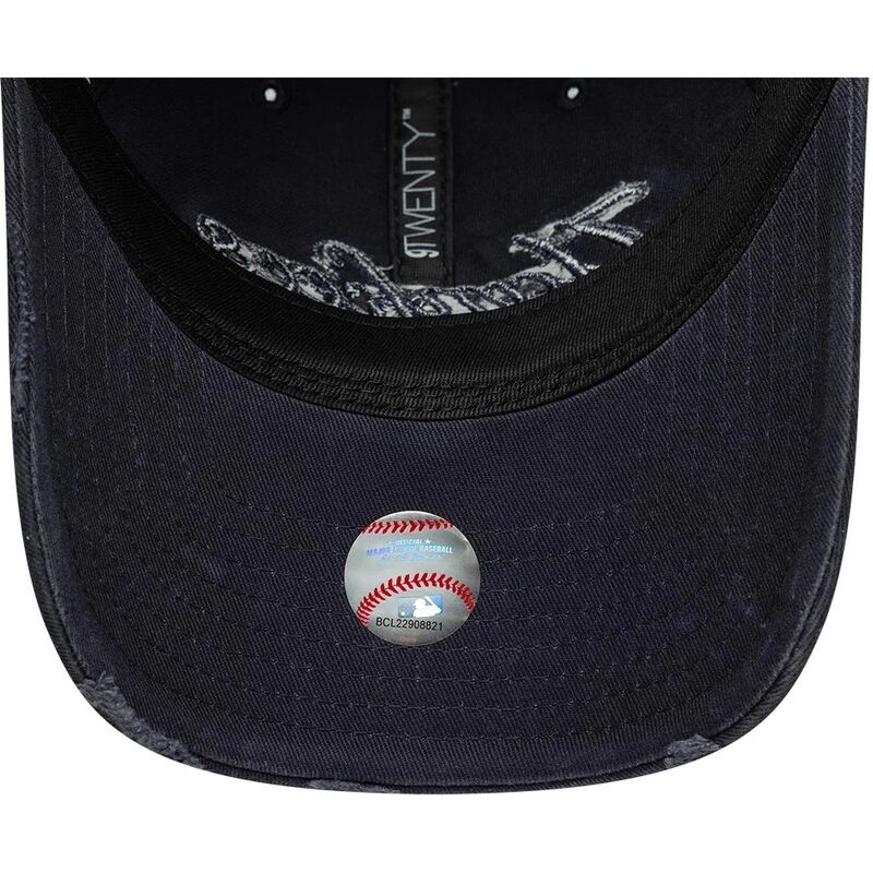 siltovka-zaoblena-tmavomodra-nastavitelny-9twenty-distress-wordmark-new-york-yankees-mlb-new-era