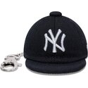 prislusenstvo-tmavomodra-llavero-mini-cap-keychain-new-york-yankees-mlb-new-era