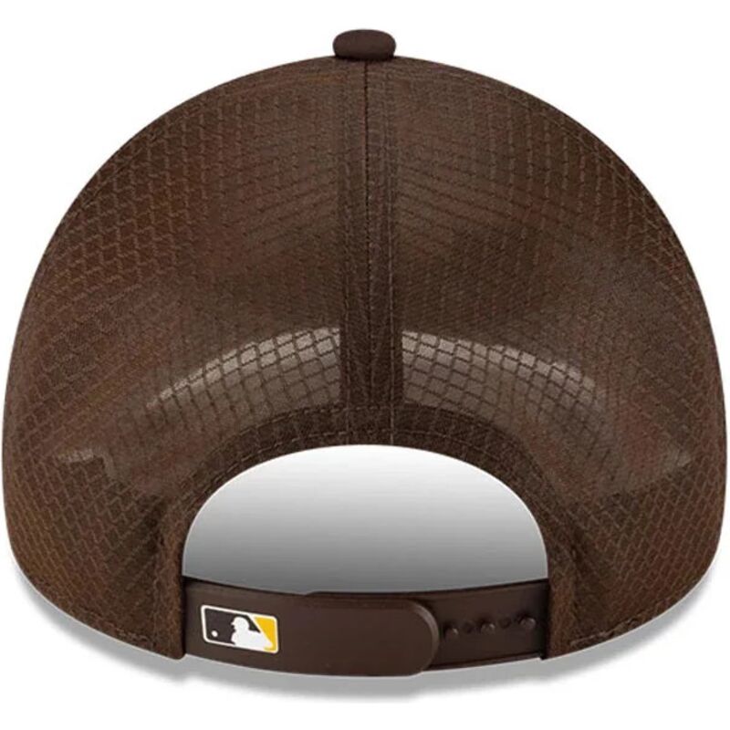 siltovka-zaoblena-hneda-snapback-9forty-apex-batting-practice-san-diego-padres-mlb-new-era siltovka-zaoblena-hneda-snapback-9forty-apex-batting-practice-san-diego-padres-mlb-new-era