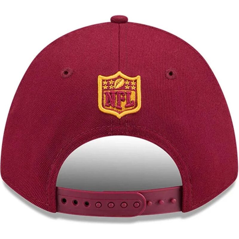 siltovka-zaoblena-cervena-snapback-9forty-m-crown-team-washington-commanders-nfl-new-era