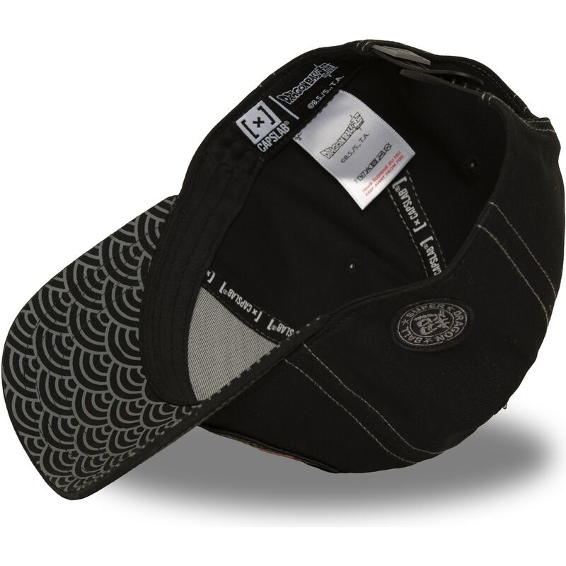 siltovka-zaoblena-cierna-snapback-dbs9-bla-goku-black-dragon-ball-capslab