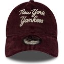 siltovka-zaoblena-cervena-nastavitelny-9twenty-a-frame-cord-script-new-york-yankees-mlb-new-era