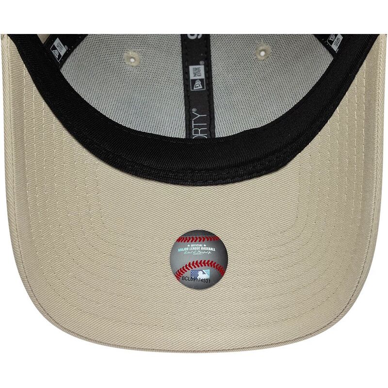 siltovka-zaoblena-bezova-nastavitelny-9forty-fruit-icon-strawberry-new-york-yankees-mlb-new-era