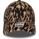 siltovka-zaoblena-leopardi-nastavitelny-9forty-ocelot-print-new-york-yankees-mlb-new-era