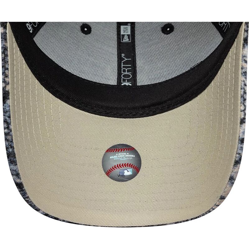 siltovka-zaoblena-viacfarebna-nastavitelny-9forty-snake-print-new-york-yankees-mlb-new-era