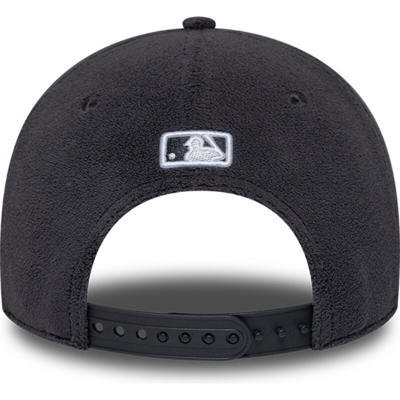 siltovka-zaoblena-siva-snapback-9forty-m-crown-fleece-los-angeles-dodgers-mlb-new-era