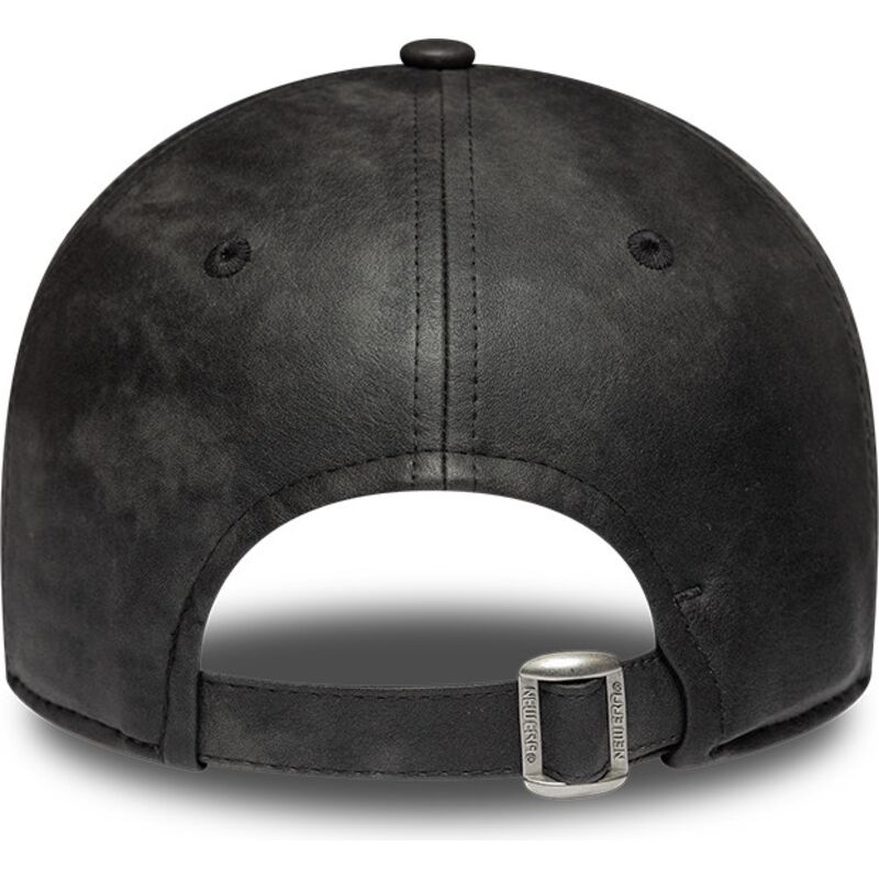 siltovka-zaoblena-cierna-nastavitelny-9twenty-washed-pu-new-york-yankees-mlb-new-era