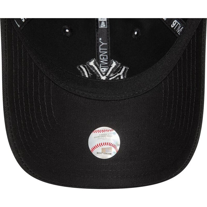 siltovka-zaoblena-cierna-nastavitelny-9twenty-league-essential-new-york-yankees-mlb-new-era