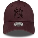 siltovka-zaoblena-cervena-nastavitelny-9forty-league-essential-new-york-yankees-mlb-new-era