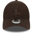 siltovka-zaoblena-hneda-snapback-9forty-winter-new-york-yankees-mlb-new-era
