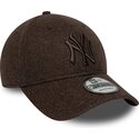 siltovka-zaoblena-hneda-snapback-9forty-winter-new-york-yankees-mlb-new-era