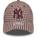 siltovka-zaoblena-cervena-nastavitelny-9forty-m-crown-houndstooth-new-york-yankees-mlb-new-era